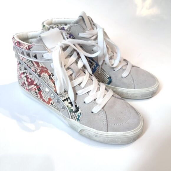 Steve Madden Tracey High Top Sneaker Rainbow Snake Pyramid Studded Suede 8.5 - Picture 2 of 11